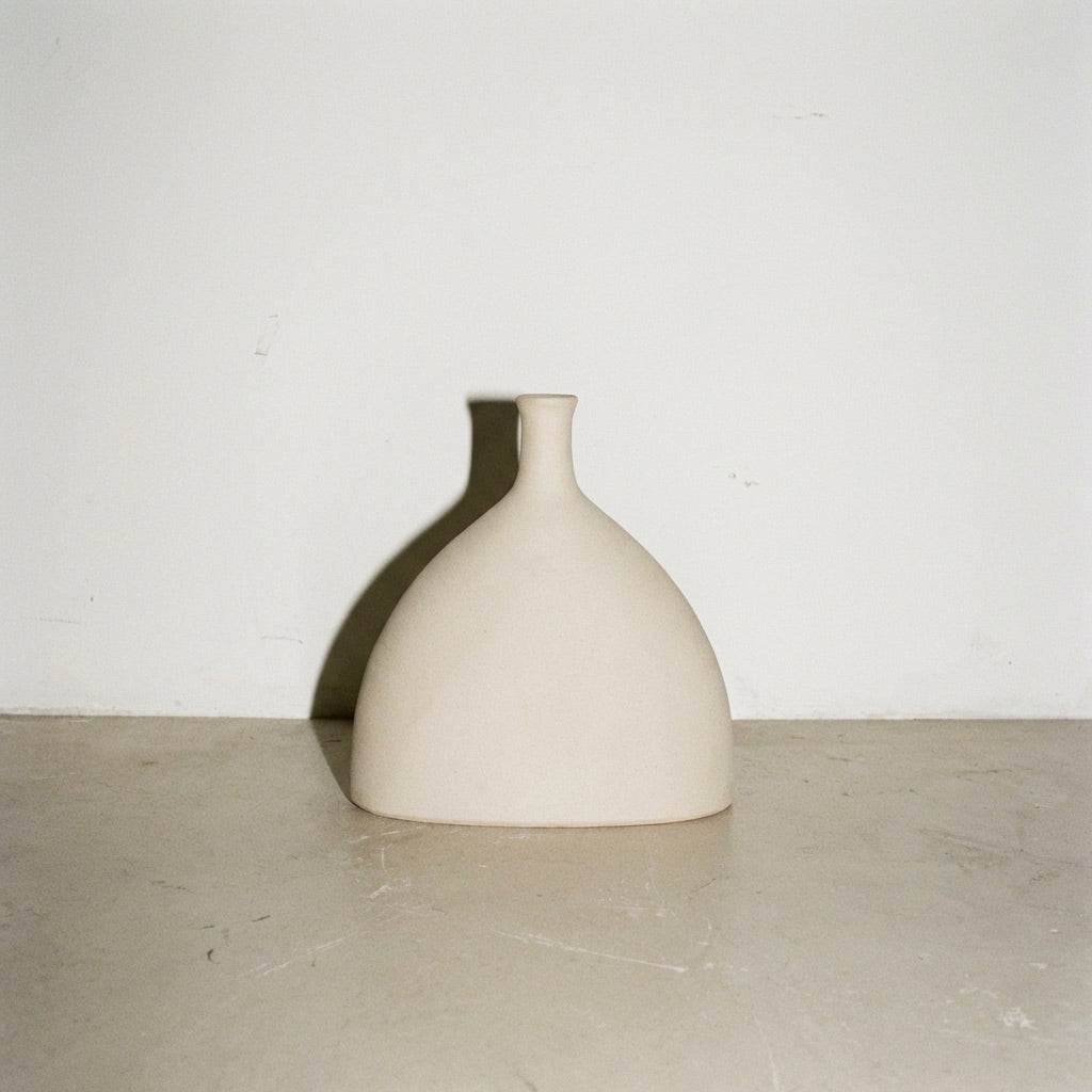 Tsuchi dome vase in an editorial setting