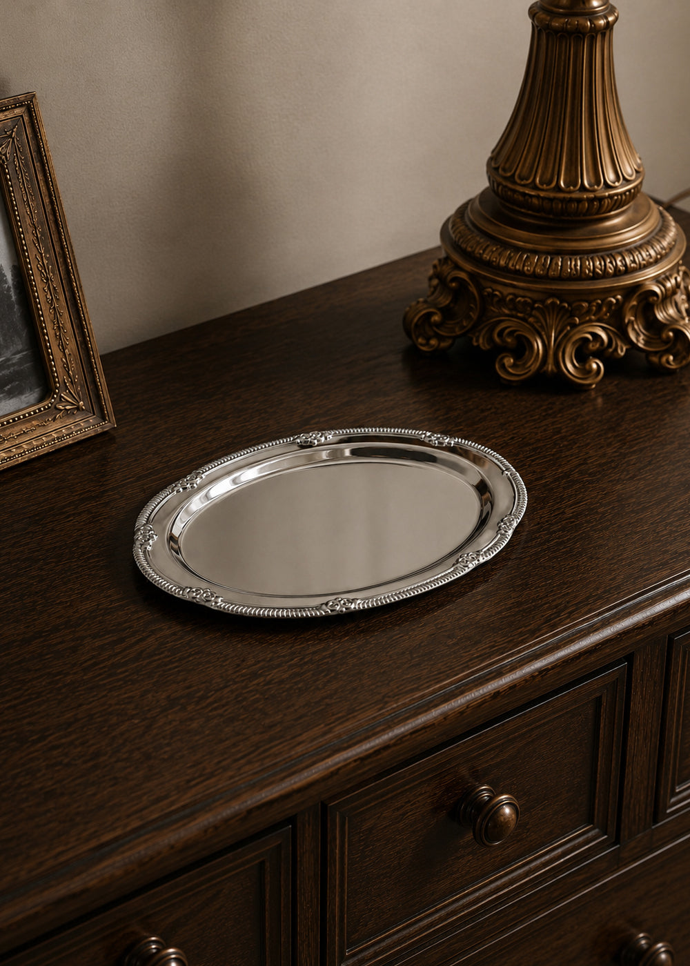 Sui steel tray vintage border detail