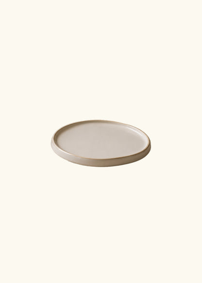 Mura hand-thrown ceramic plate with uneven rim, 20cm
