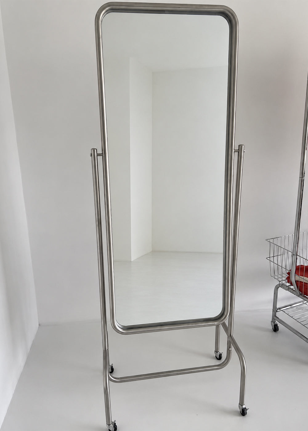 Mizu, Floor-Standing Full Length Mirror